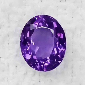 Amethyst 7.03 Carat / 7.59 Ratti