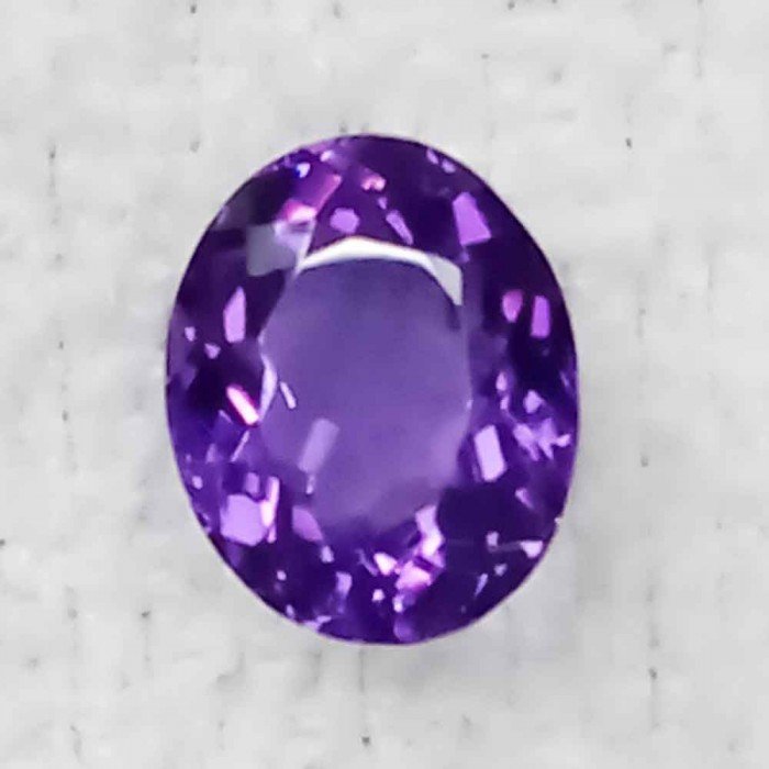 Amethyst 7.03 Carat / 7.59 Ratti