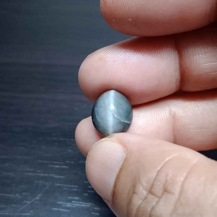 Cats Eye 7.58 Carat / 8.18 Ratti