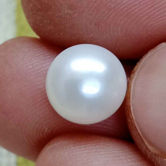 Natural Pearl 4.86 Carat / 5.24 Ratti