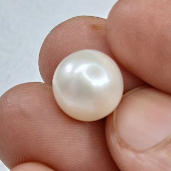 Natural Pearl 10.86 Carat / 11.72 Ratti Natural Pearl 10.86 Carat / 11.72 Ratti