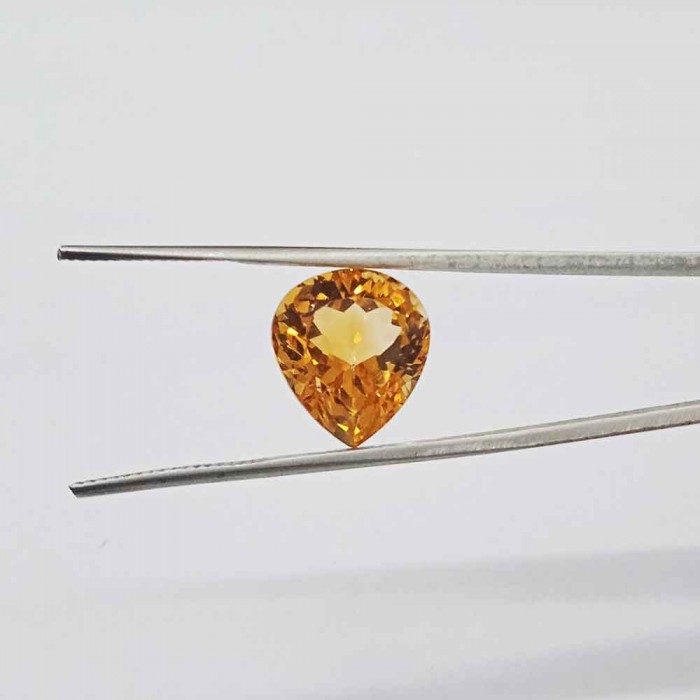 Yellow Topaz 7.70 Carat / 8.31 Ratti