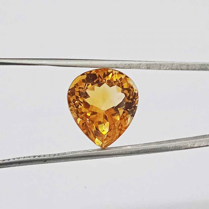 Yellow Topaz 7.70 Carat / 8.31 Ratti