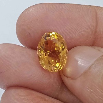 Yellow Topaz 6.92 Carat / 7.47 Ratti