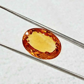 Yellow Topaz 7.65 Carat / 8.26 Ratti Yellow Topaz 7.65 Carat / 8.26 Ratti