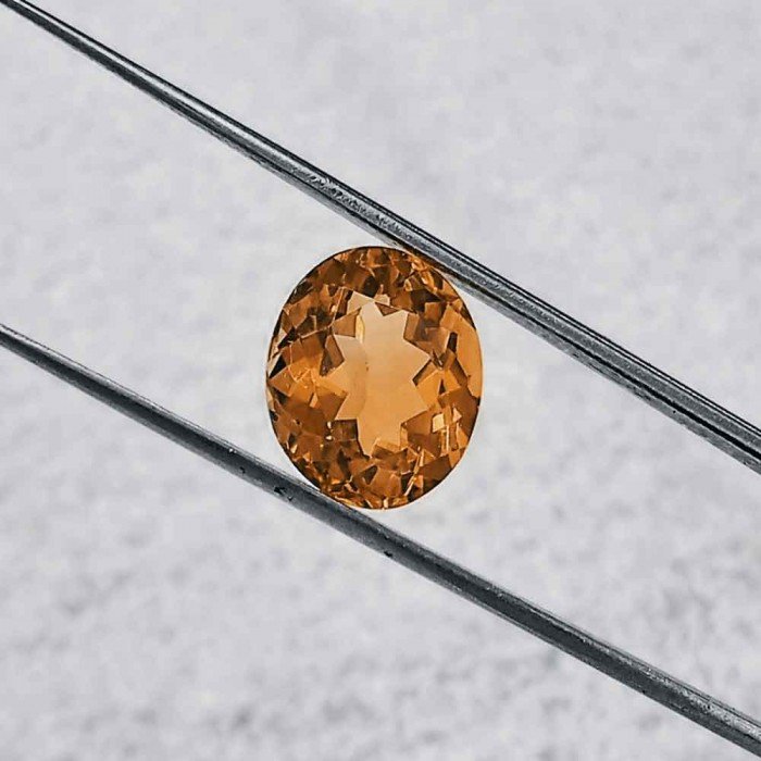Yellow Topaz 5.22 Carat / 5.63 Ratti