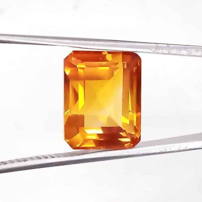 Yellow Topaz 7.38 Carat / 7.97 Ratti