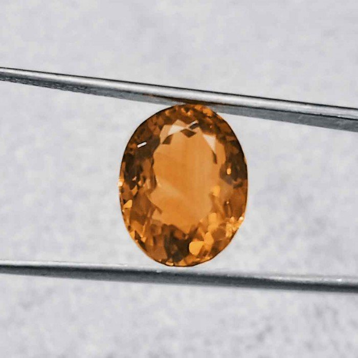 Yellow Topaz 5.78 Carat / 6.24 Ratti