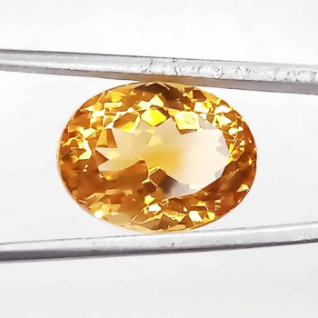 Yellow Topaz 7.26 Carat / 7.84 Ratti Yellow Topaz 7.26 Carat / 7.84 Ratti