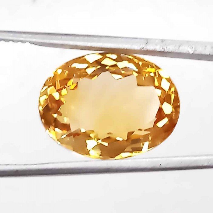 Yellow Topaz 7.35 Carat / 7.93 Ratti