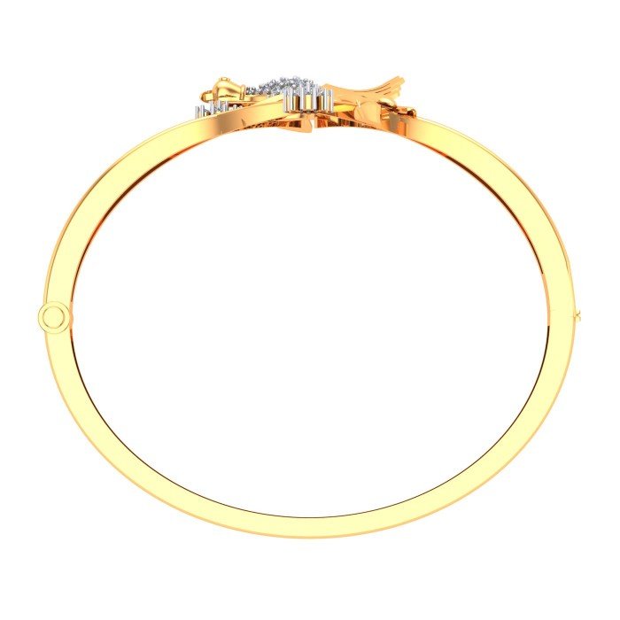 Exclusive Oval Bangle Gold