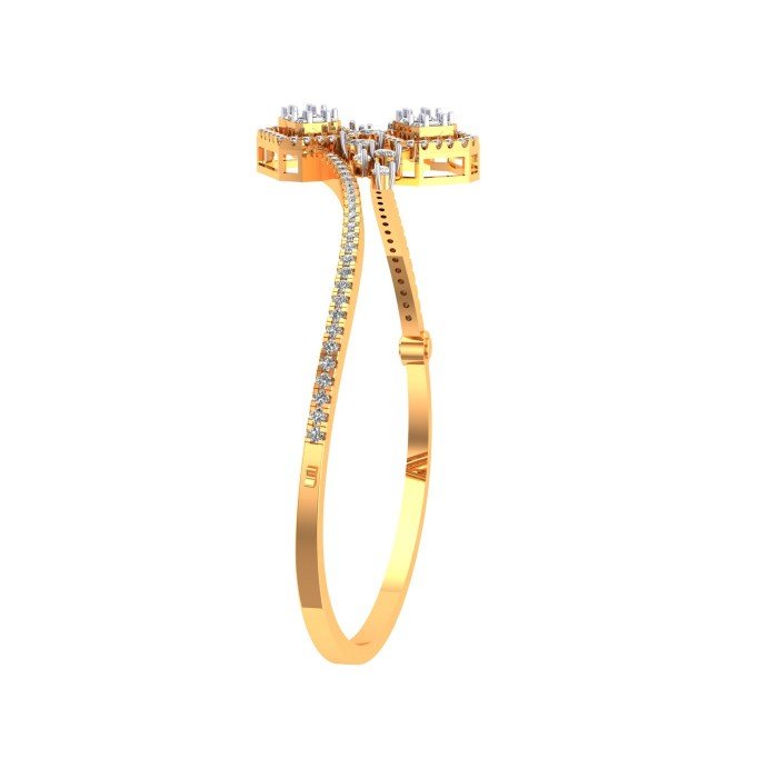 Stylish Oval Gold Bracelet